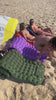 Vidéo qui monte l'utilisation du matelas gonflable coziya à la plage